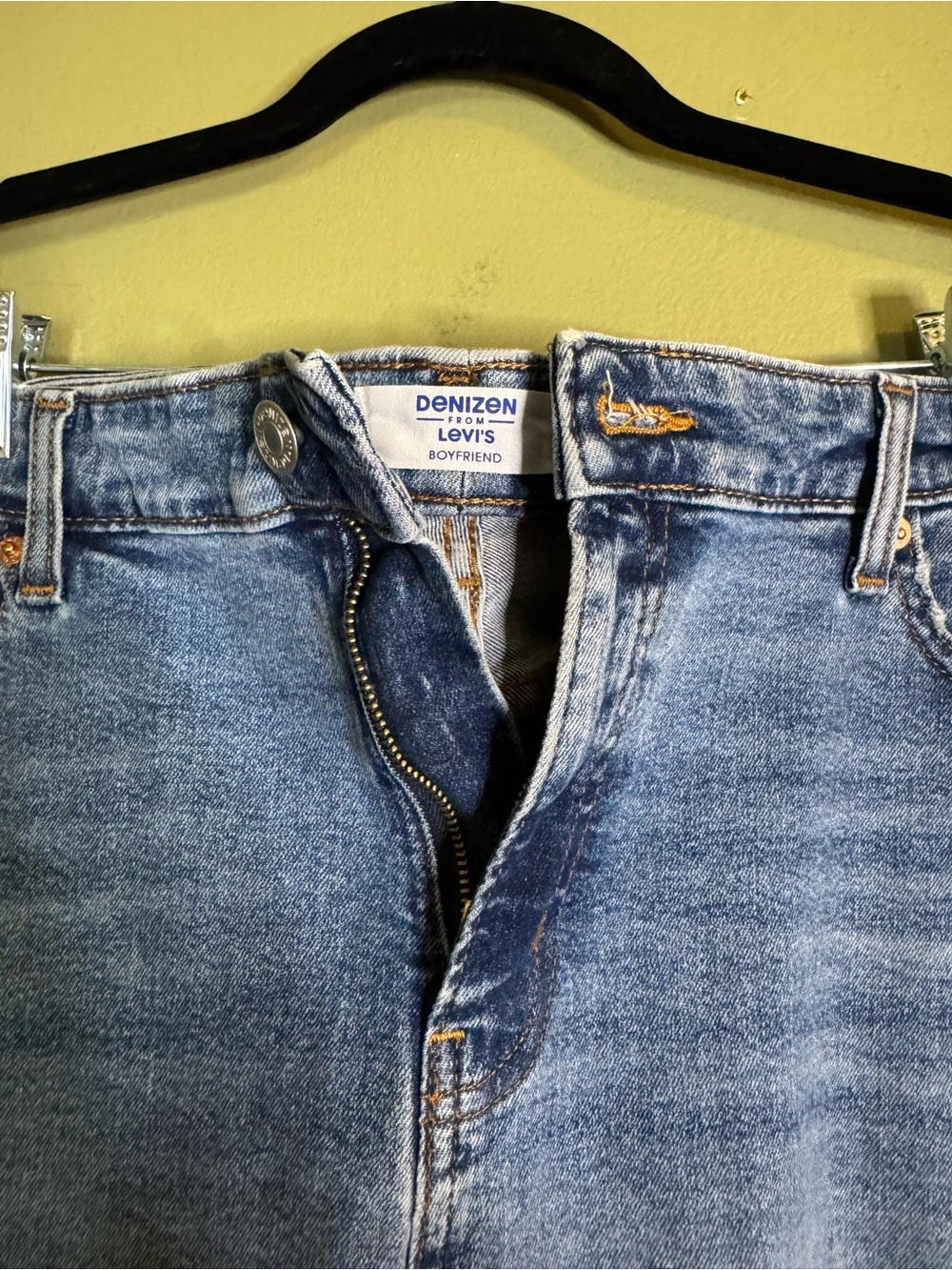 Denizen from Levi's Woman’s Plus Size Boyfriend Jeans - Light Blue Denim - Picture 2 of 5